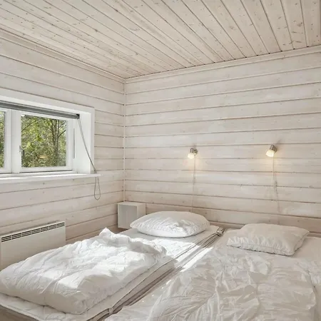 Hejdi - 350m From The Sea By Interhome